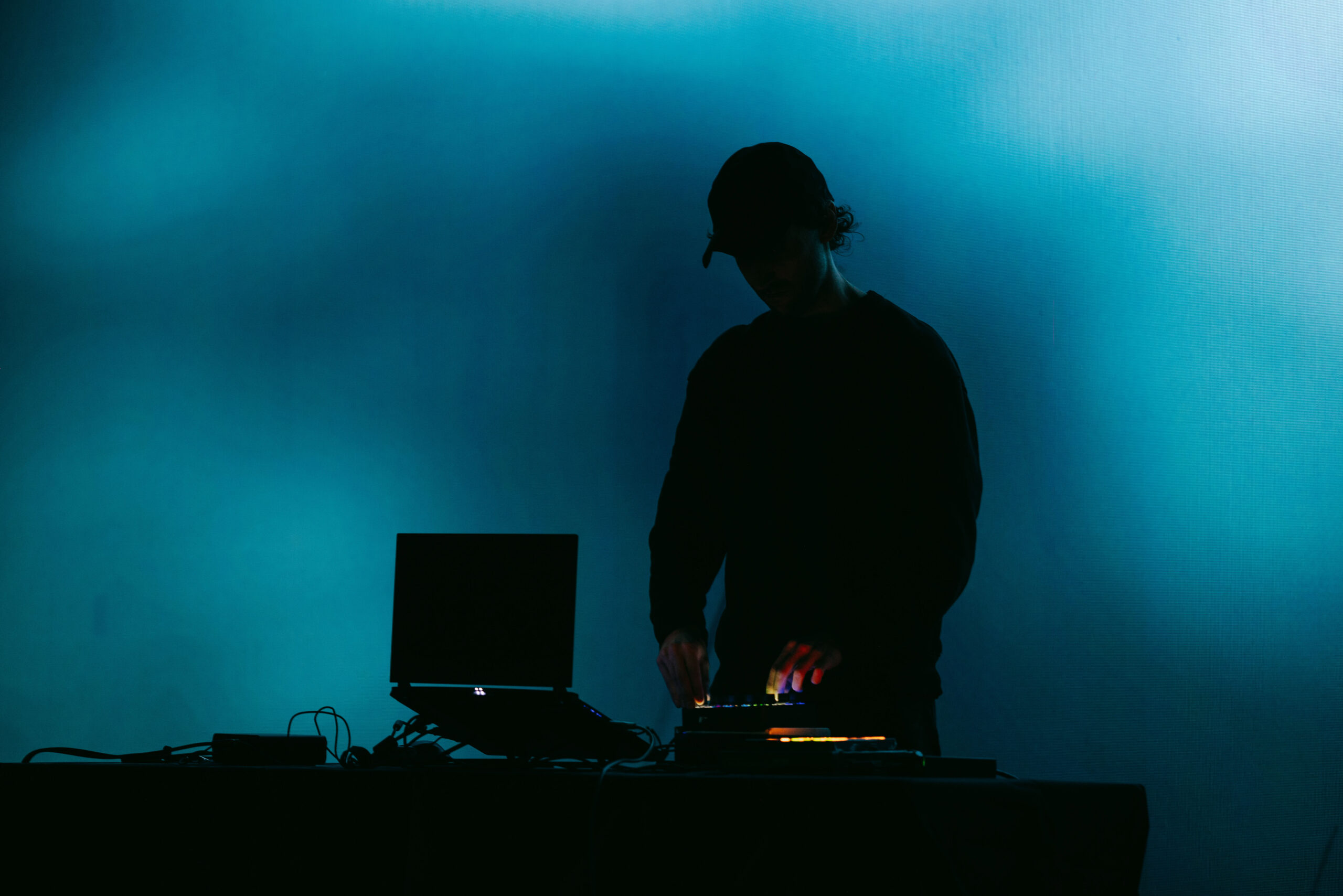 FEST003 Live A/V – 14